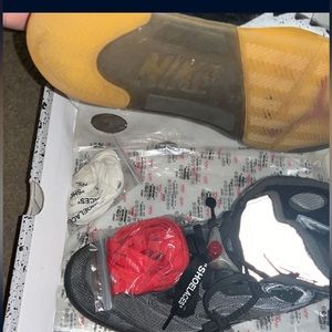 2020 
Off-White x Air Jordan 5 Retro SP 'Muslin